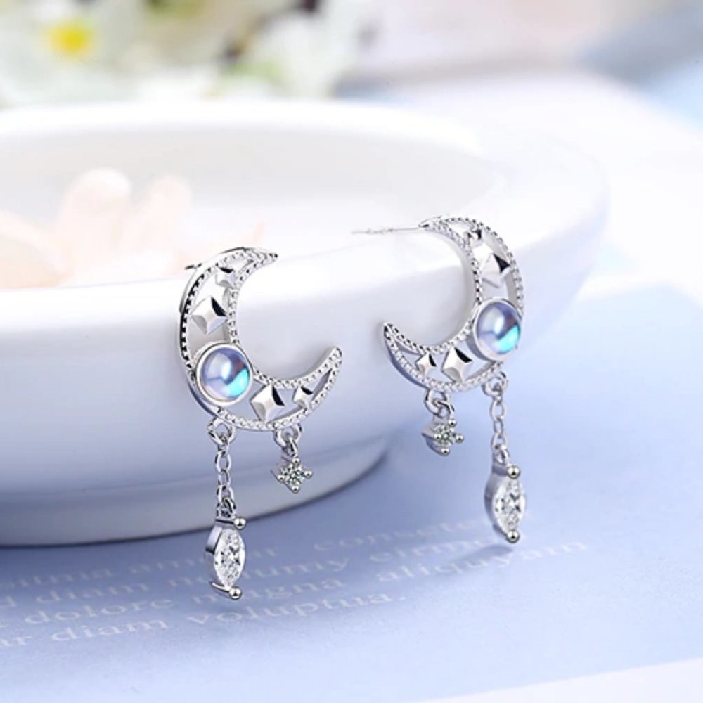 NEW 925 Sterling Silver Diamond Moon Earrings K
